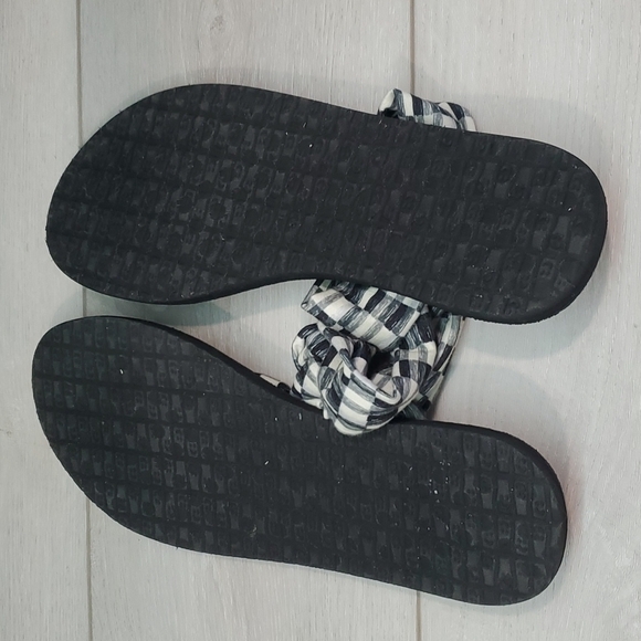 Sanuk Yoga Womens Sandals Flip Flop Flats shoes sz 9 - Picture 8 of 9
